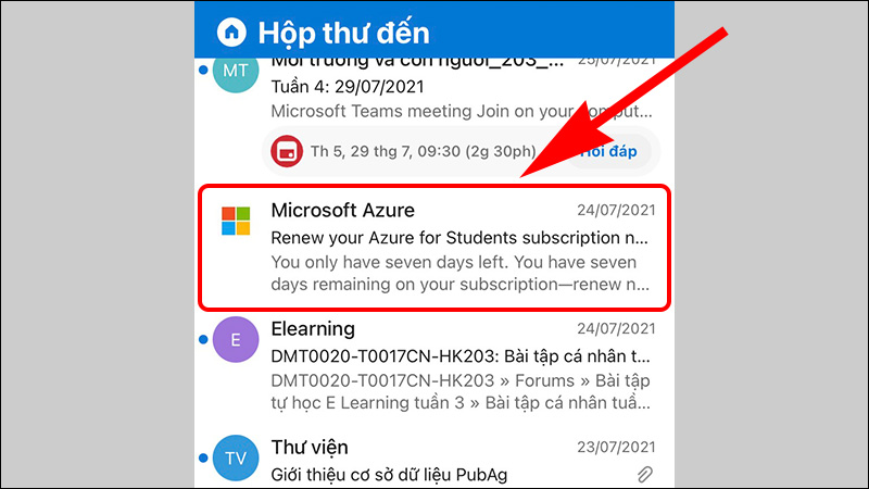 Nhấn chọn một email cần xóa